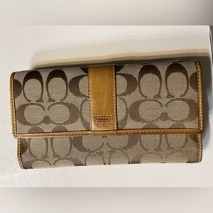 Coach wallet